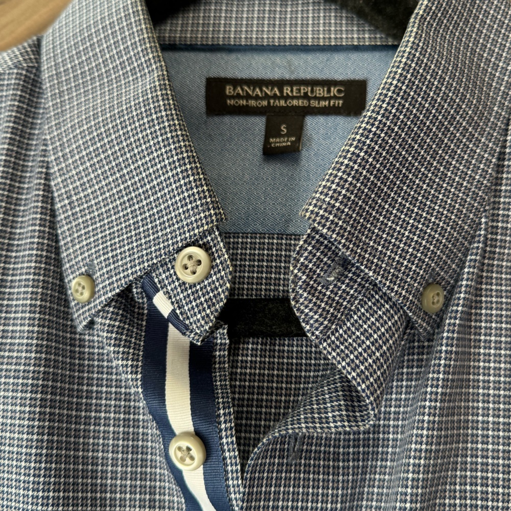 Banana Republic | Men’s Non-Iron Tailored Slim Fit Dress Shirt | Size Small